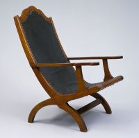A Campeachy Chair similar to ones owned by Jefferson. Campeachy Chair